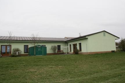 zatravněná plocha